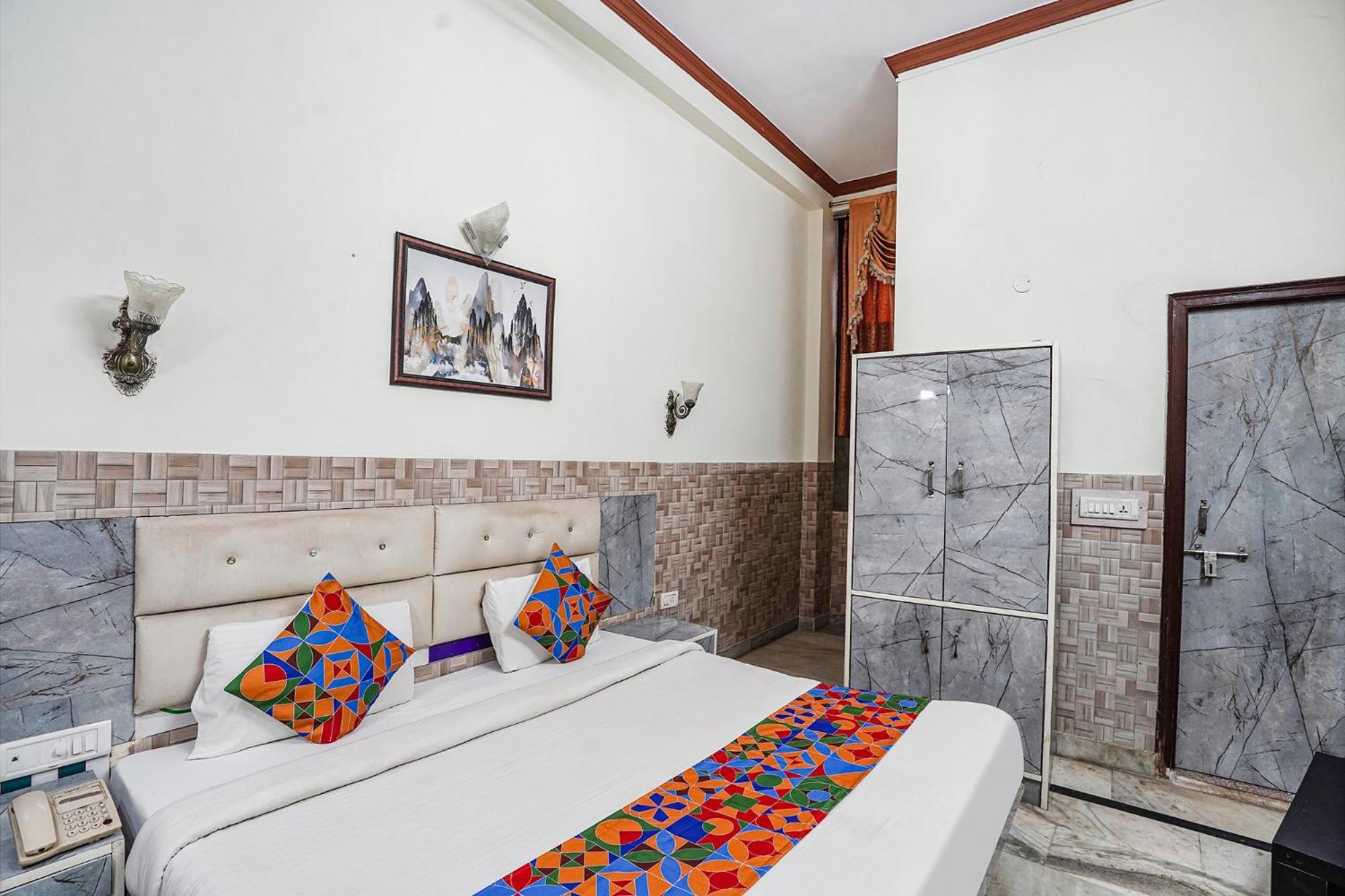 Fabhotel Sarwan Агра Экстерьер фото