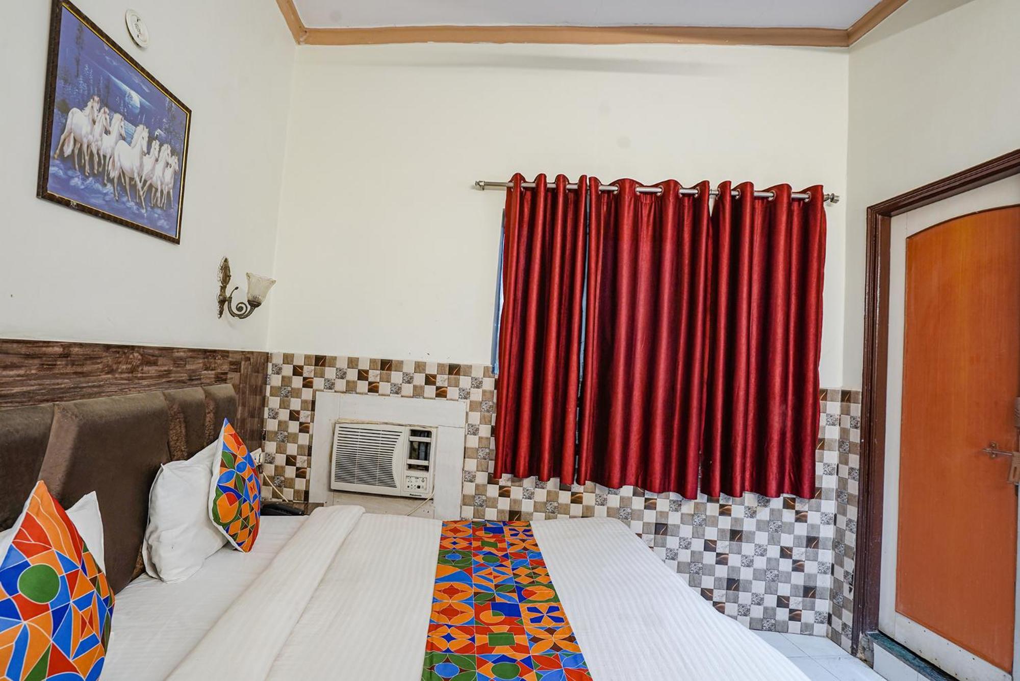 Fabhotel Sarwan Агра Экстерьер фото