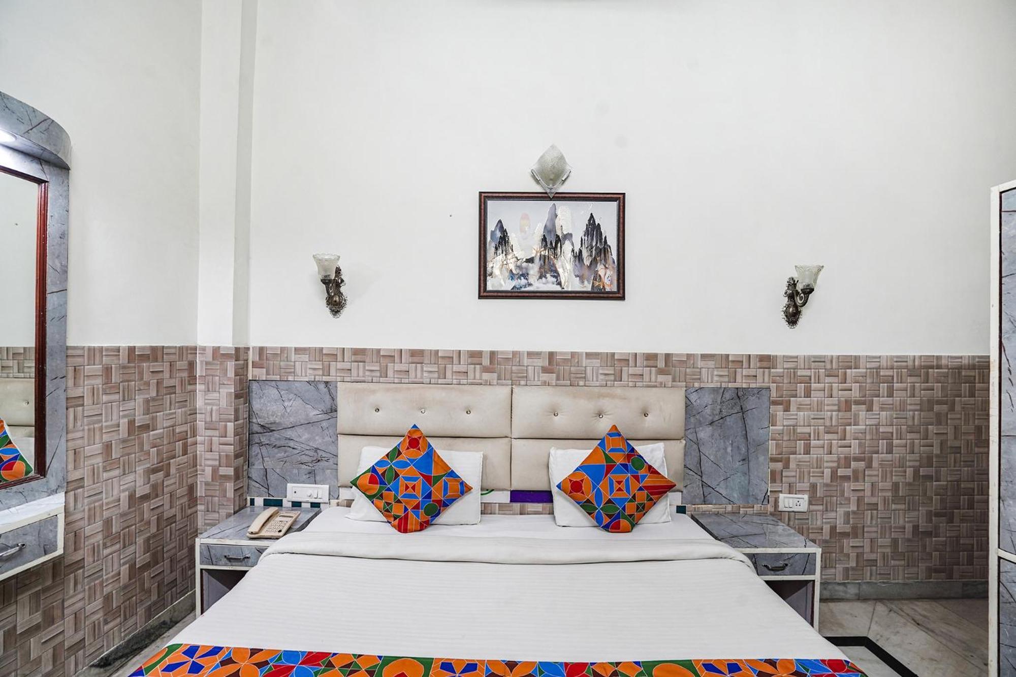 Fabhotel Sarwan Агра Экстерьер фото