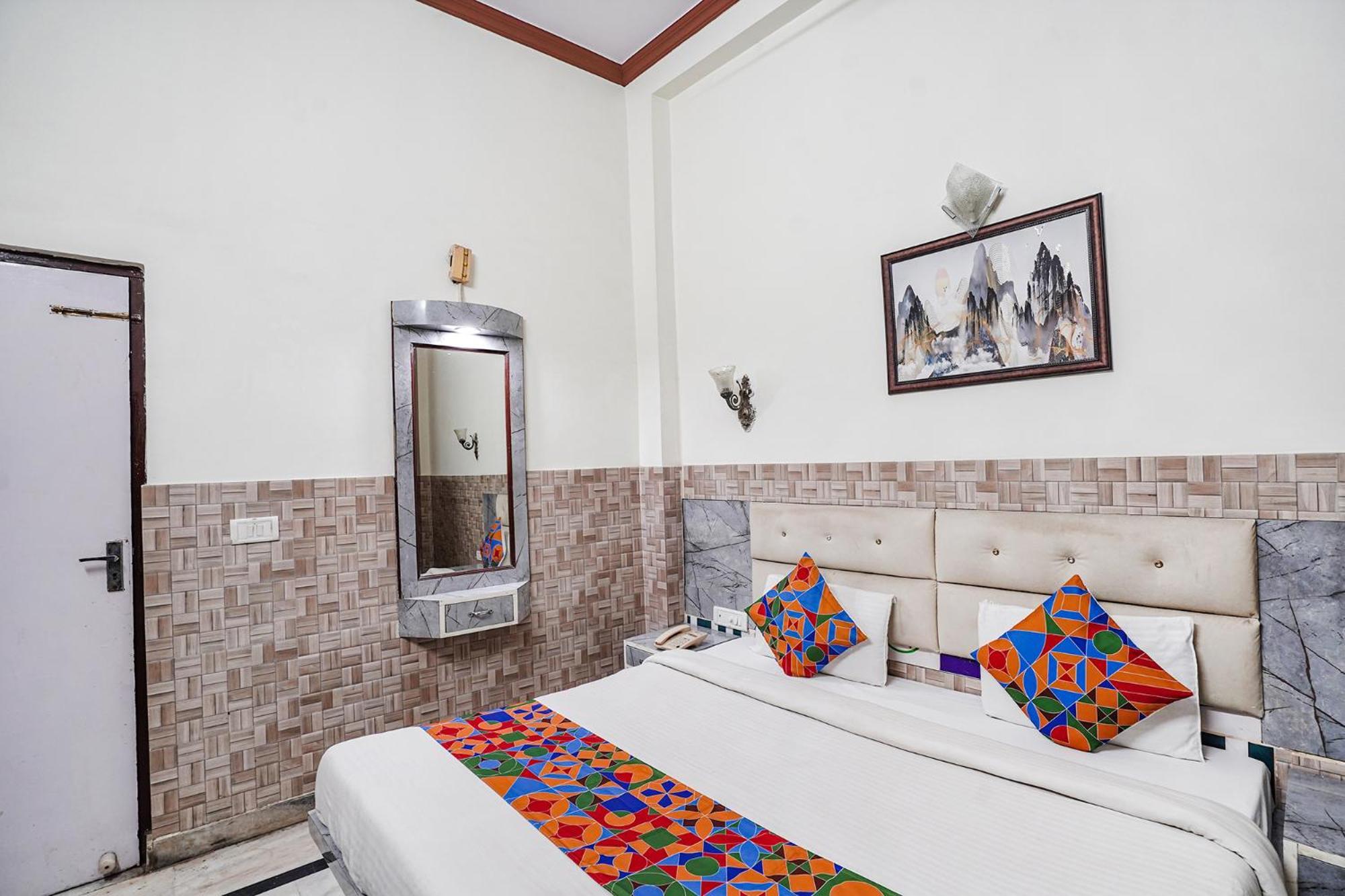 Fabhotel Sarwan Агра Экстерьер фото