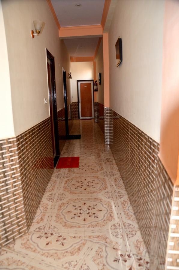 Fabhotel Sarwan Агра Экстерьер фото