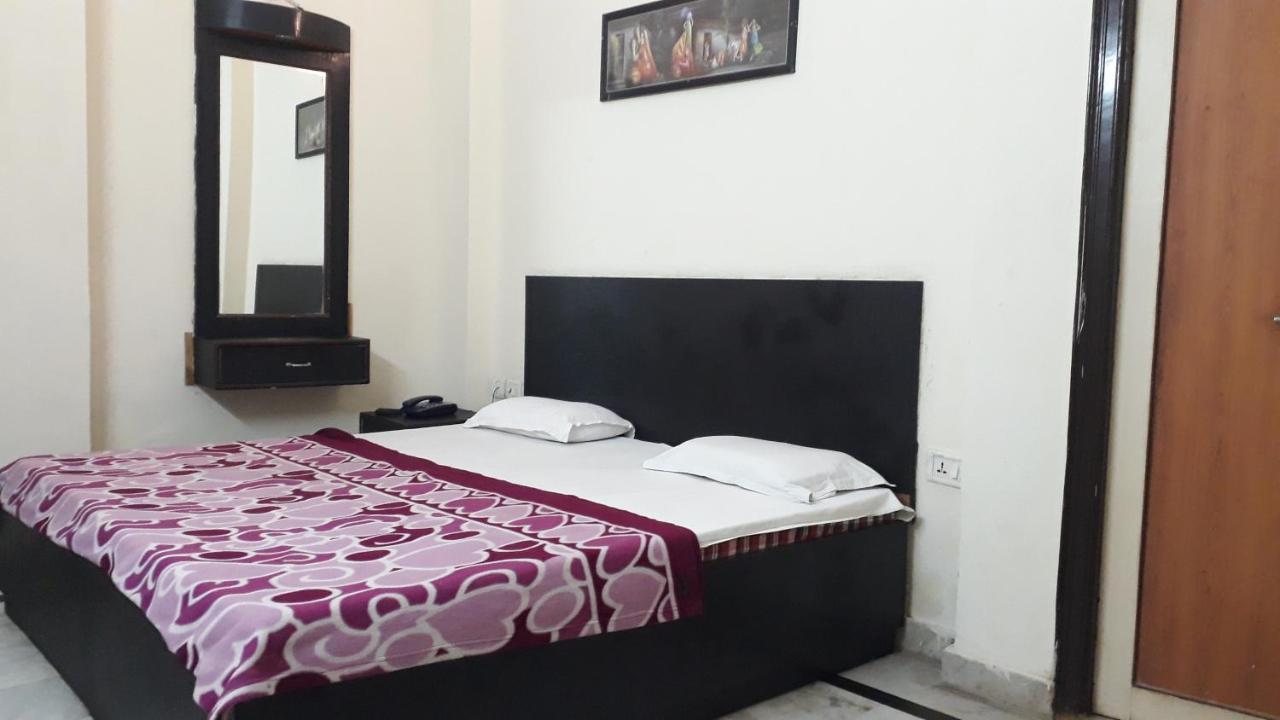 Fabhotel Sarwan Агра Экстерьер фото
