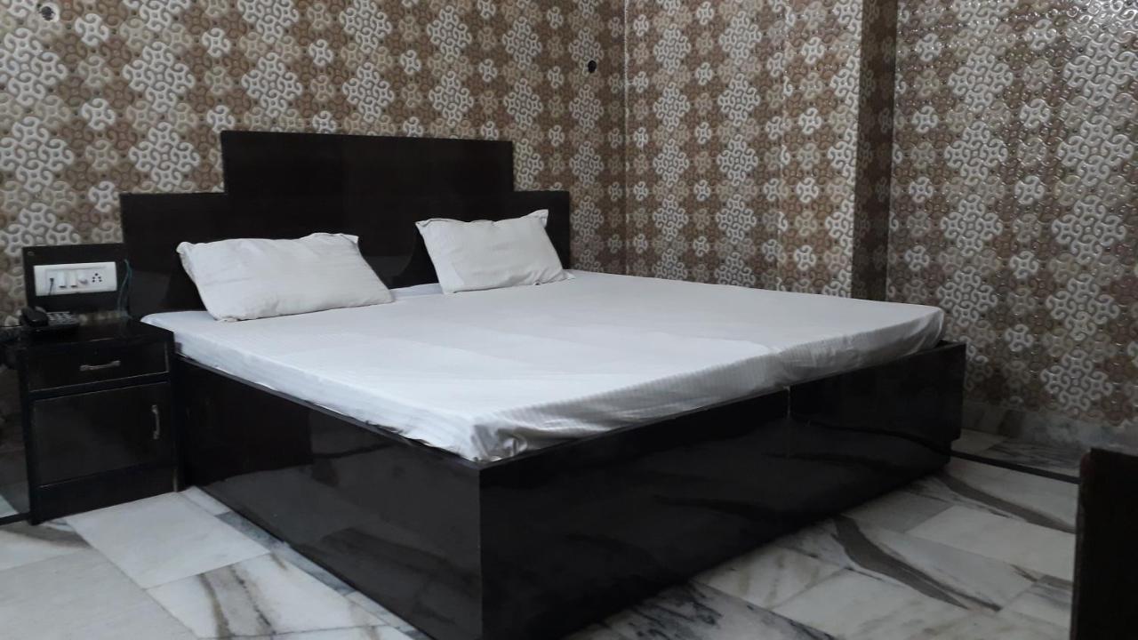 Fabhotel Sarwan Агра Экстерьер фото