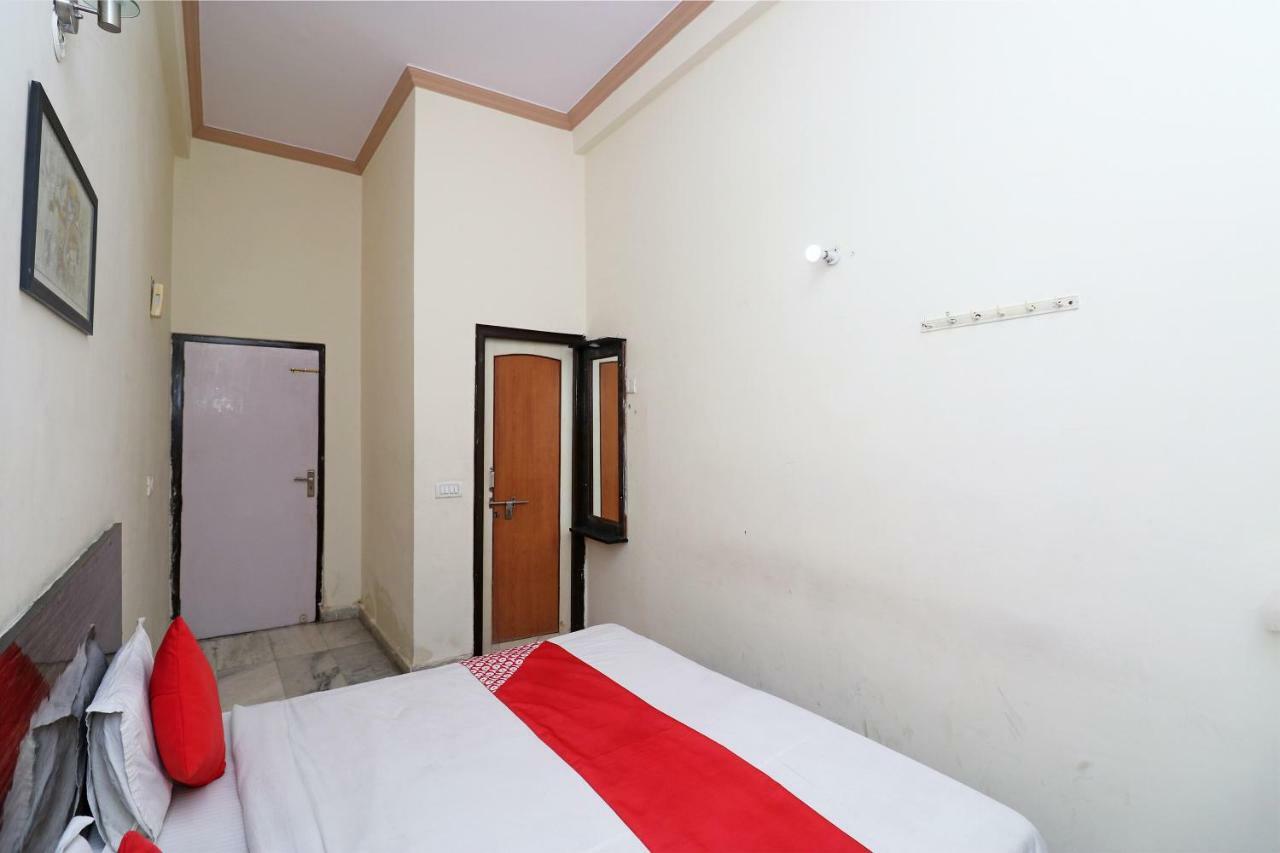 Fabhotel Sarwan Агра Экстерьер фото