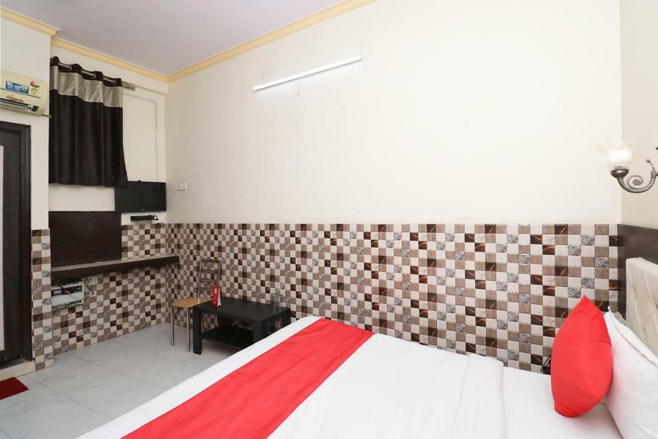 Fabhotel Sarwan Агра Экстерьер фото